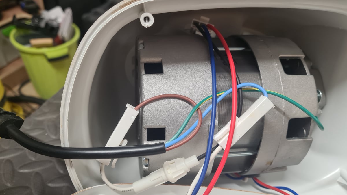 changement fusible thermique sur extracteur de jus