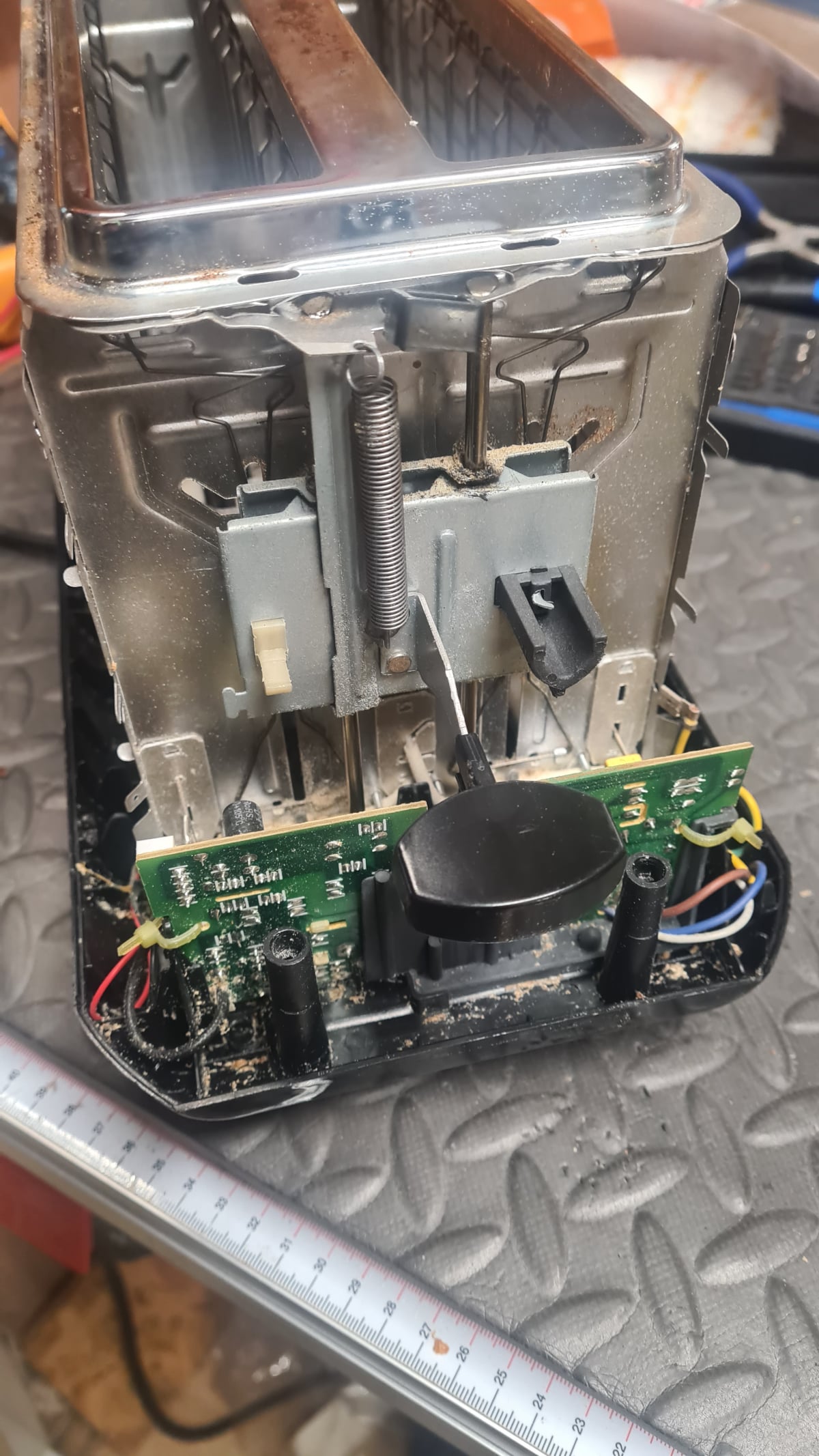 nettoyage et changement des résistances d'un grille pain